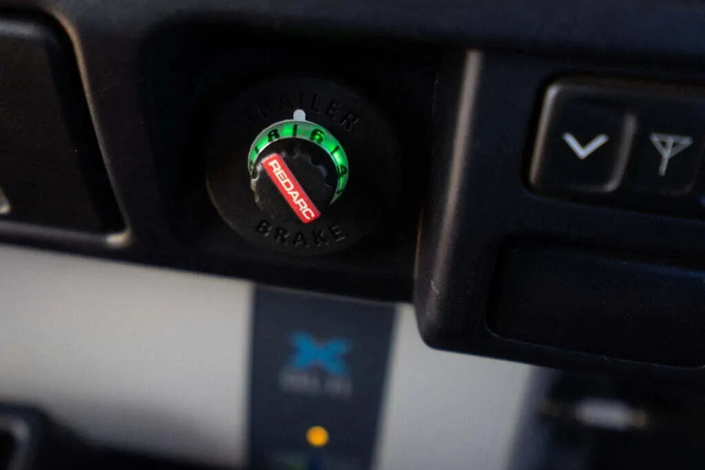 Redarc 12-24V TOW-PRO ELITE V3 ELECTRIC BRAKE CONTROLLER